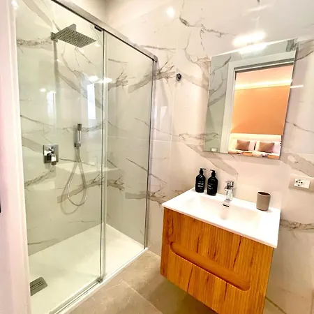 Four Luxury Cinisi