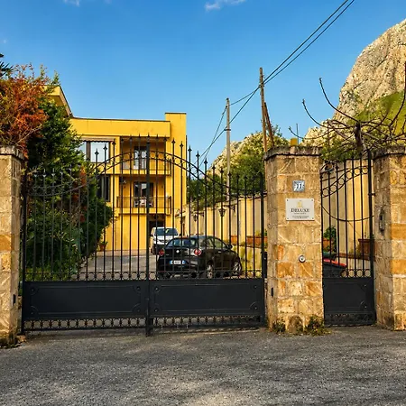 Four Luxury Cinisi